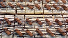 Hrníčkové řezy s vanilkovým krémem