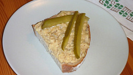 Jednoduchá kvasnicová pomazánka