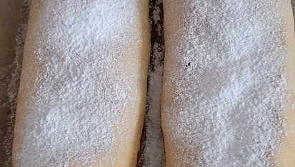 Křehký jablečný závin