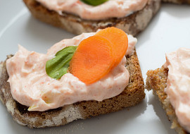 Tvarohová pomazánka - jednoduchá (Tvarohová pomazánka jednoduchá)