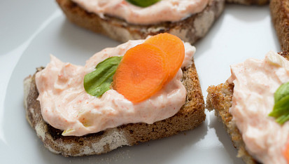 Tvarohová pomazánka - jednoduchá, Tvarohová pomazánka jednoduchá