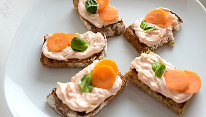 Tvarohová pomazánka - jednoduchá, Tvarohová pomazánka jednoduchá