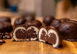 Kávová zrna marcipánová