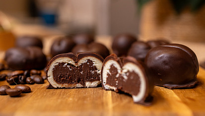 Kávová zrna marcipánová