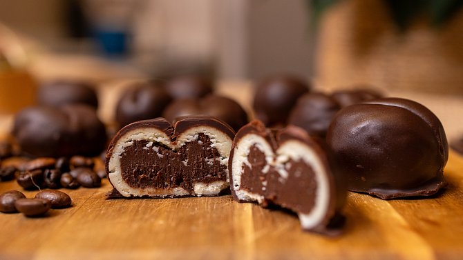 Kávová zrna marcipánová