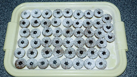 Makové koláčky s povidly - cukroví