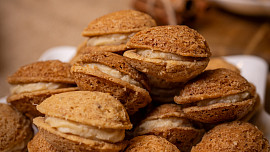 Ořechy s jablečným karamelem podle Josefa Maršálka