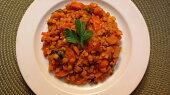Ragú z červené čočky a zeleniny