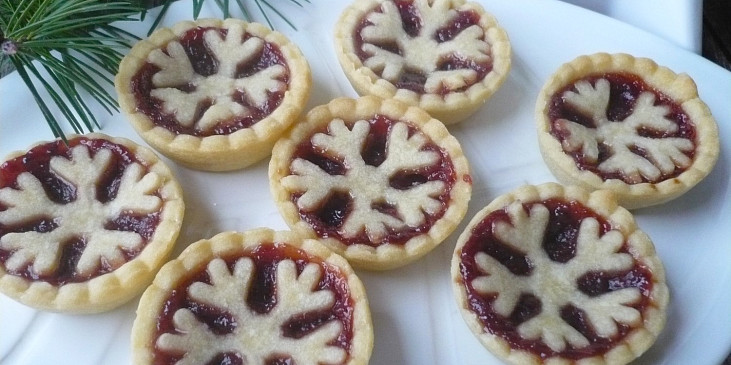 Linecké koláčky s malinovou marmeládou