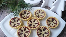 Linecké koláčky s malinovou marmeládou