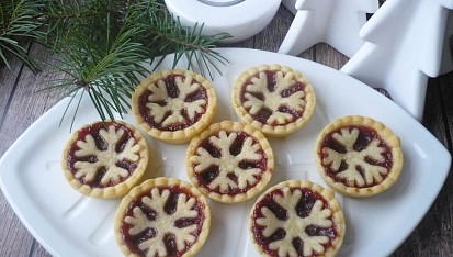 Linecké koláčky s malinovou marmeládou