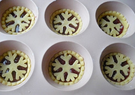 Linecké koláčky s malinovou marmeládou