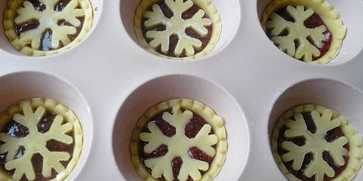 Linecké koláčky s malinovou marmeládou