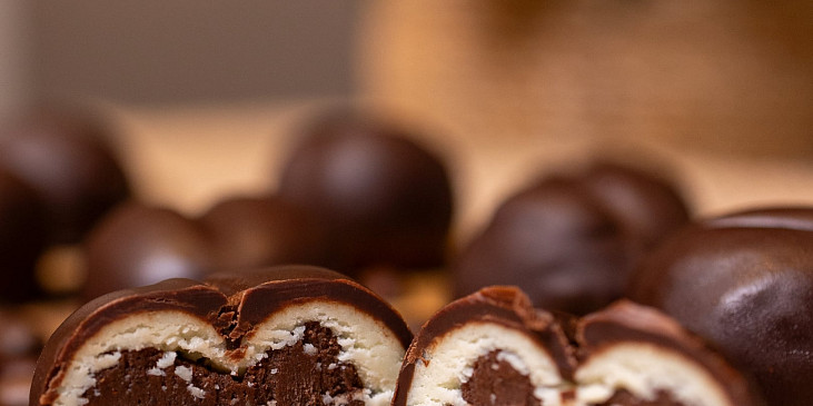 Kávová zrna marcipánová