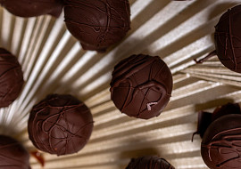 Kokosové kuličky s rumem v čokoládě