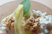 Lehký celerový salát s jablky