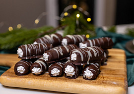 Ořechové nepečené trubičky