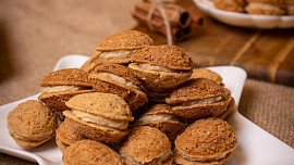 Ořechy s jablečným karamelem podle Josefa Maršálka