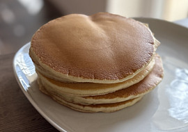 Americké lívance s javorovým sirupem