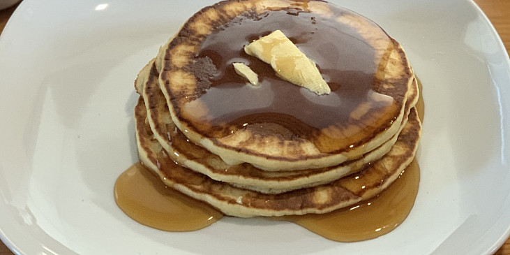 Americké lívance s javorovým sirupem (Lívance)