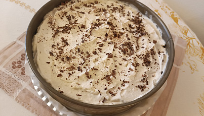 Dort Harlekýn s ořechy a jablky podle Frekvence 1, Když se letos urodilo tolik jablek a ořechů ...