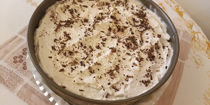 Dort Harlekýn s ořechy a jablky podle Frekvence 1 (Když se letos urodilo tolik jablek a ořechů ...)