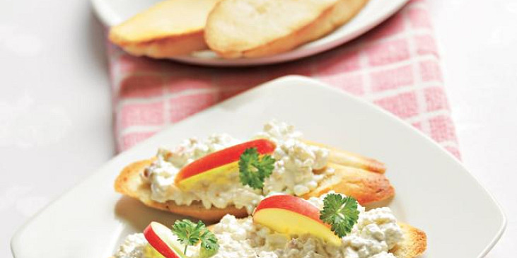 Nivová s ořechy a jablkem