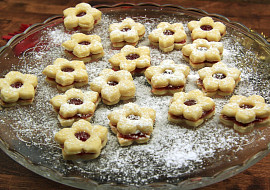 Slepované linecké cukroví podle cukráře Skály