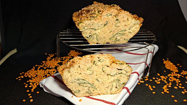 Čočkový chlebíček se špenátem a mozzarellou