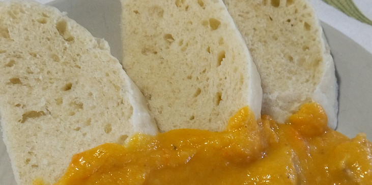 Knedlík z domácí pekárny