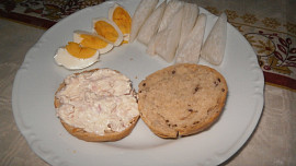 Křenová pomazánka se šunkou