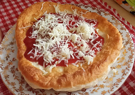 Nadýchané domácí langoše s jogurtem