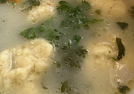 Polévka z petrželové natě (Petrzelkova ♥️)