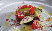 Tatarák z červené řepy s estragonovou majonézou podle Honzy Punčocháře