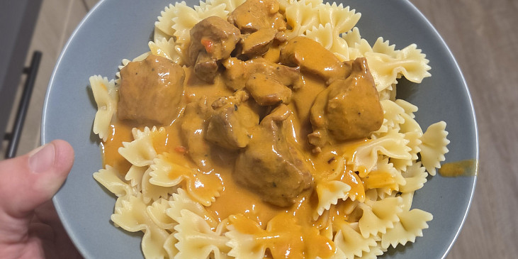 Vepřová plec na paprice