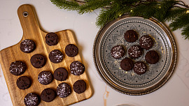 Čokoládové dortíčky plněné vanilkovým krémem podle Josefa Maršálka