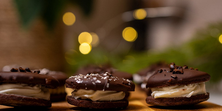 Čokoládové dortíčky plněné vanilkovým krémem podle Josefa Maršálka