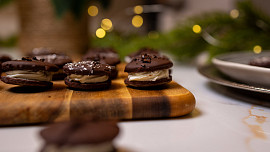 Čokoládové dortíčky plněné vanilkovým krémem podle Josefa Maršálka