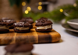 Čokoládové dortíčky plněné vanilkovým krémem podle Josefa Maršálka