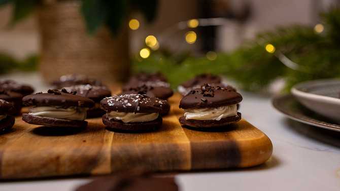 Čokoládové dortíčky plněné vanilkovým krémem podle Josefa Maršálka