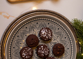 Čokoládové dortíčky plněné vanilkovým krémem podle Josefa Maršálka