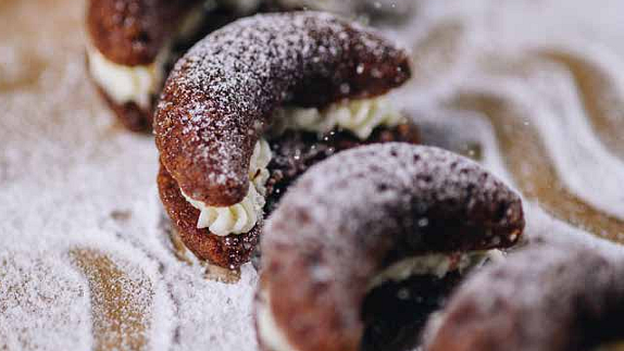 Křehké krajkové rohlíčky podle Kamily Nývltové