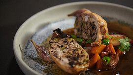 Křepelka s karamelizovanou zeleninou podle Honzy Punčocháře