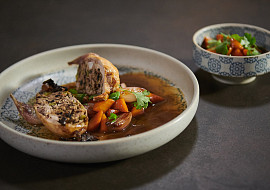 Křepelka s karamelizovanou zeleninou podle Honzy Punčocháře