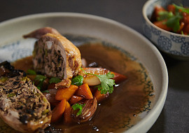 Křepelka s karamelizovanou zeleninou podle Honzy Punčocháře