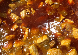 Segedínský guláš speciál podle ČSN