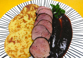 Bramborové placičky s povidlovou omáčkou