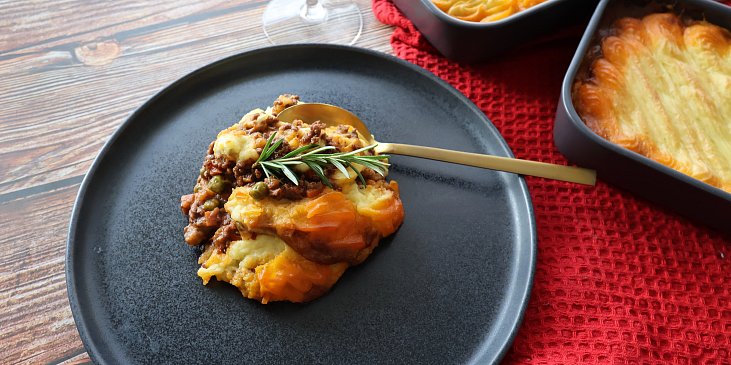 Cottage pie - pečená kaše s masovou směsí