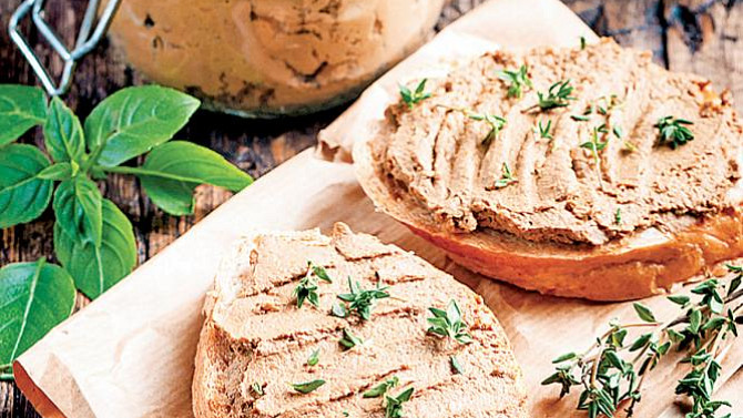 Domácí drůbeží paštika