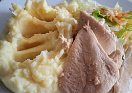 Dietní kuřecí prso s bramborovou kaší